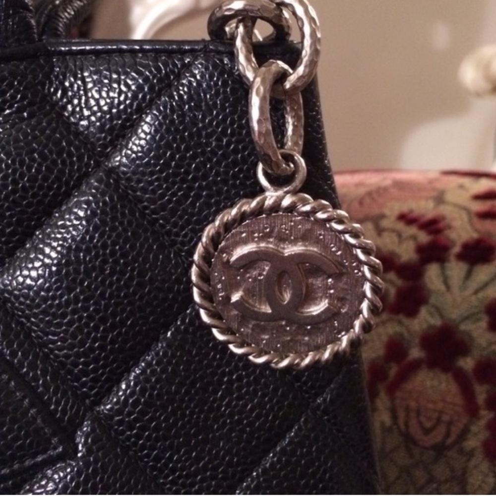 Authentic Caviar Chanel Medallion Bag - Picture 2 of 3